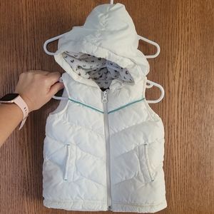 Hooded Puffy Vest Fleece Lined 18-24 Months Super warm and cozy